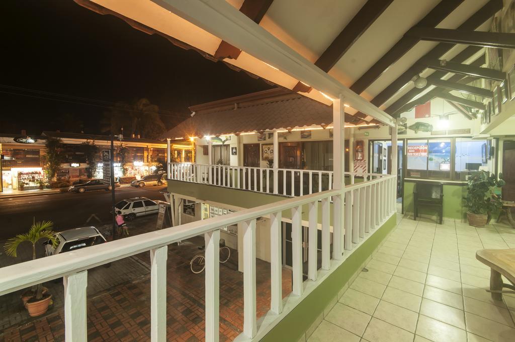 Cadillac Rock Beach Hotel 자코 외부 사진